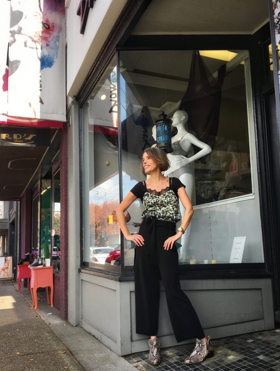 A Bra Fitter is Your Bosom Buddy + Paper Label Trunk Show and Clothing Drive for DFS